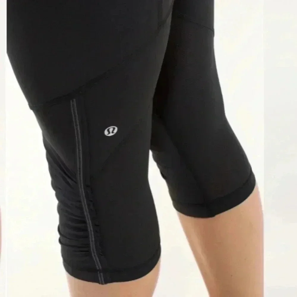 Lululemon run for your life crop